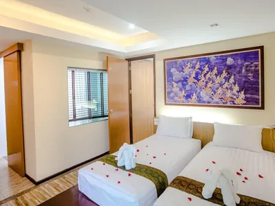 Central Located 22 Room Guest House