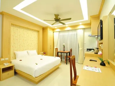 Hotel And Service Apartments In Patong — photo 3