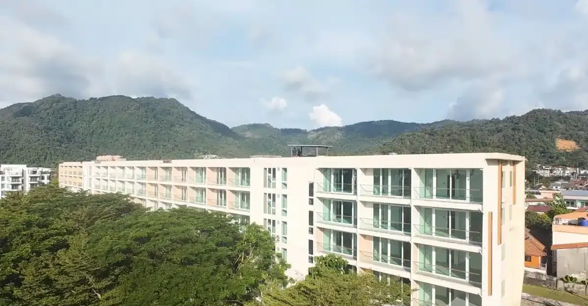 Hotel Building For Renovation With 110 Rooms