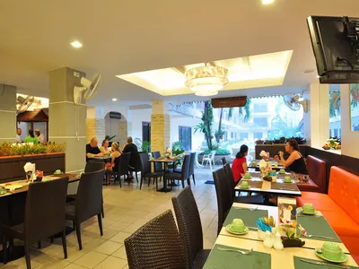 Patong Beach Hotel — photo 3