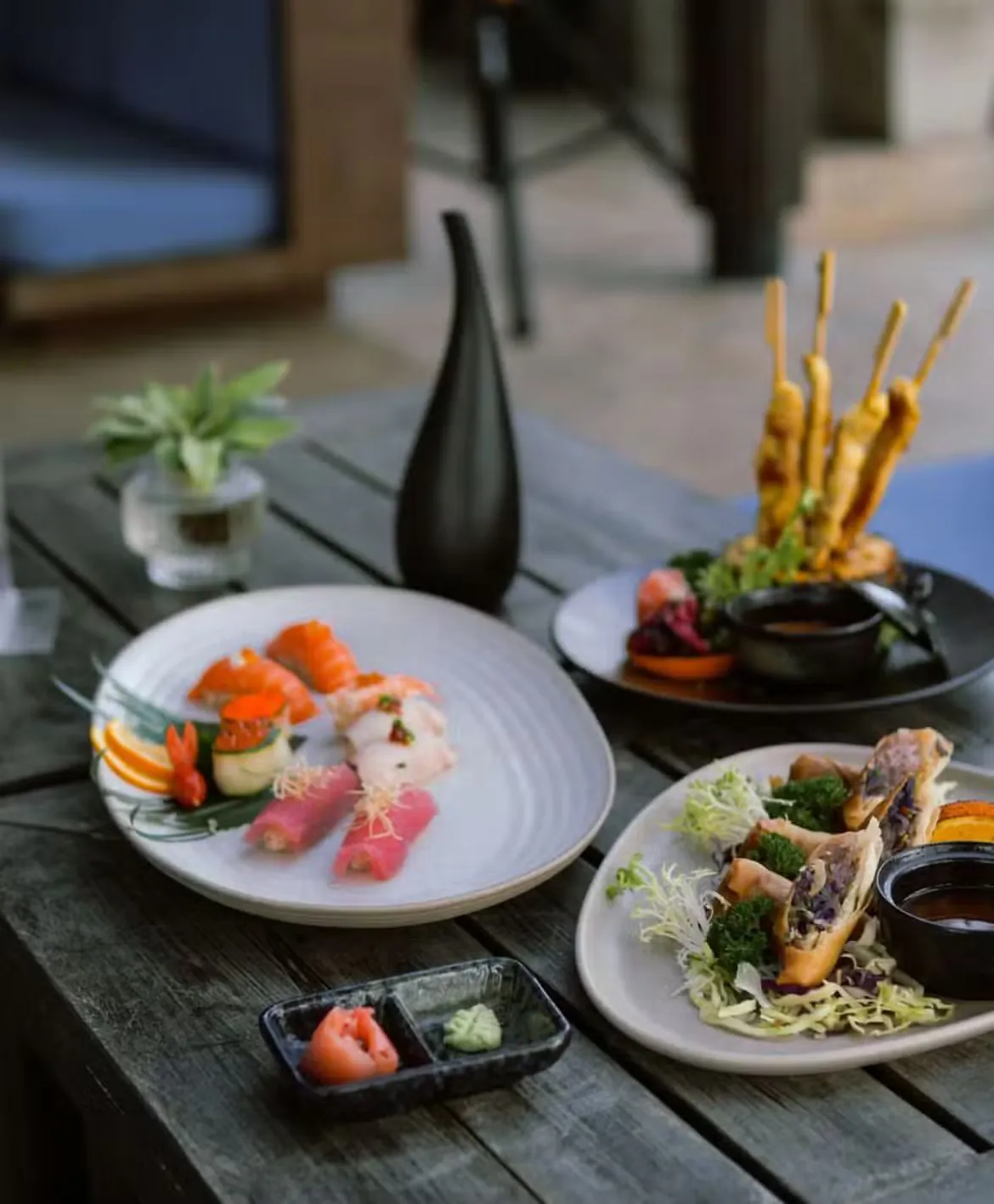 Small Restaurant With Bar