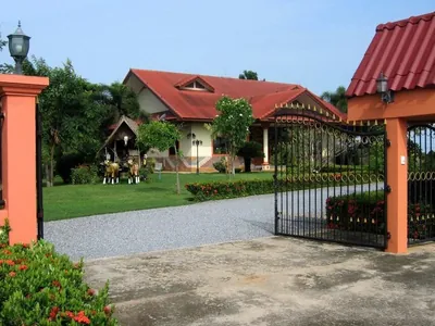 Stunning Swedish Built Large House