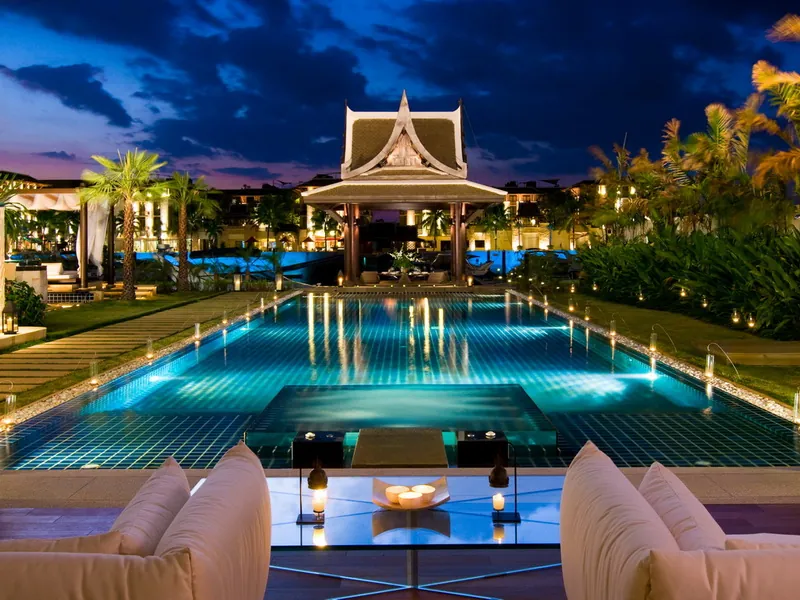 Water Front Living In A Super Deluxe 4 Bed Room Villa