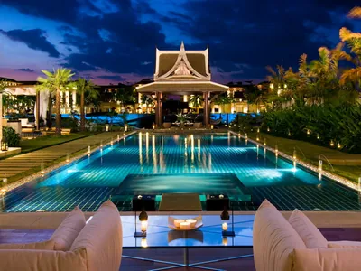 Water Front Living In A Super Deluxe 4 Bed Room Villa
